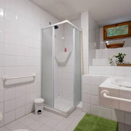 In Nature,10min From * بيرودجا